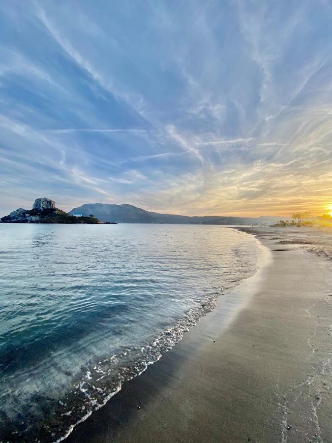 Casa Di Somnia Luxury Suites And Villas Marmari  Buitenkant foto